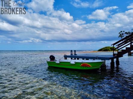 Waterfront Home with Boat Calabash Point
