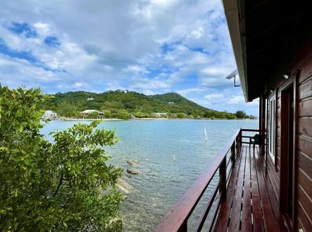 Waterfront Home with Boat Calabash Point
