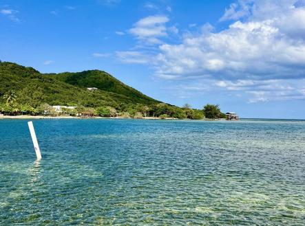 Waterfront Home with Boat Calabash Point
