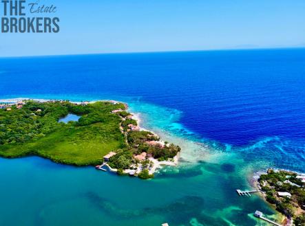 LUXURY 3BD & 3.5BT Home First Bight, Roatan