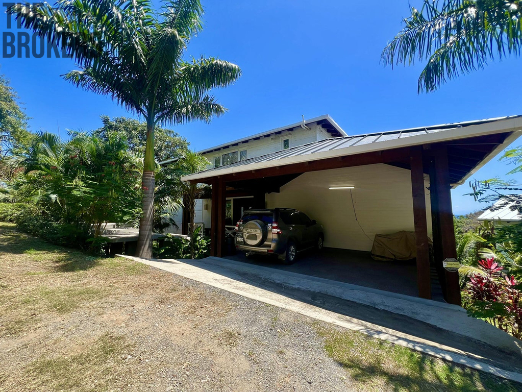 LUXURY 3BD & 3.5BT Home First Bight, Roatan