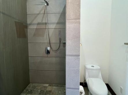 LUXURY 3BD & 3.5BT Home First Bight, Roatan