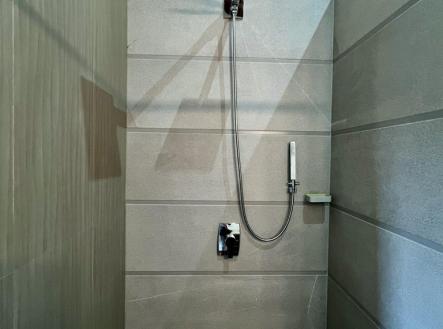 LUXURY 3BD & 3.5BT Home First Bight, Roatan