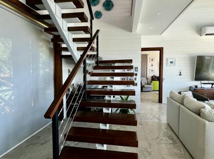 LUXURY 3BD & 3.5BT Home First Bight, Roatan