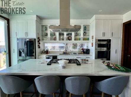 LUXURY 3BD & 3.5BT Home First Bight, Roatan