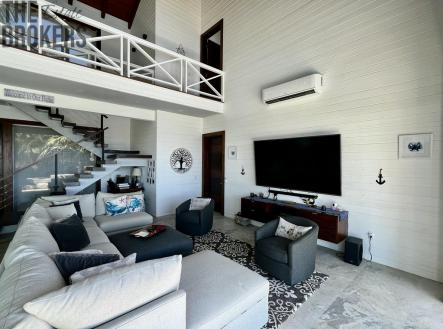 LUXURY 3BD & 3.5BT Home First Bight, Roatan