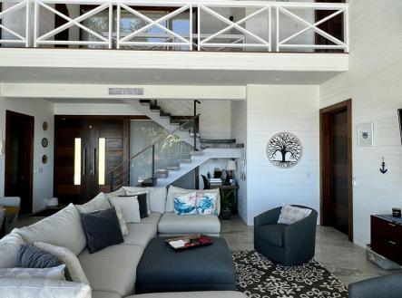 LUXURY 3BD & 3.5BT Home First Bight, Roatan