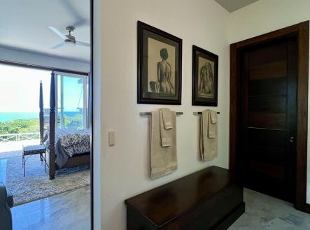 LUXURY 3BD & 3.5BT Home First Bight, Roatan