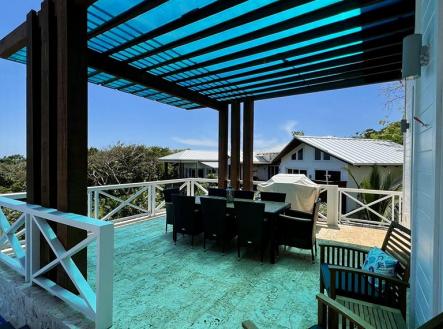 LUXURY 3BD & 3.5BT Home First Bight, Roatan