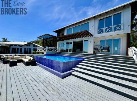 LUXURY 3BD & 3.5BT Home First Bight, Roatan