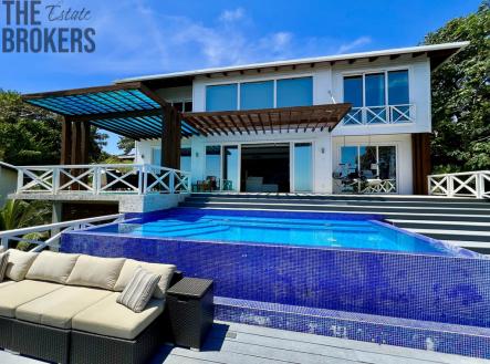 LUXURY 3BD & 3.5BT Home First Bight, Roatan