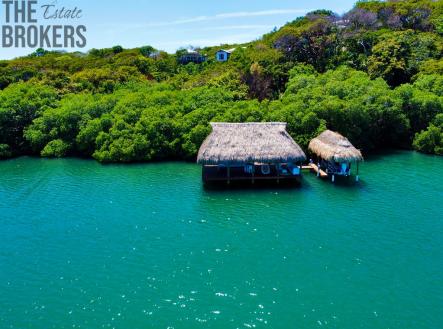 LUXURY 3BD & 3.5BT Home First Bight, Roatan