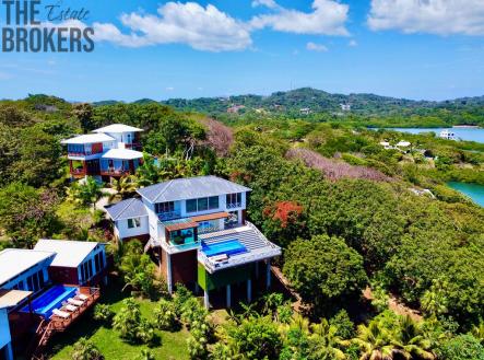 LUXURY 3BD & 3.5BT Home First Bight, Roatan