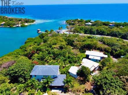 LUXURY 3BD & 3.5BT Home First Bight, Roatan