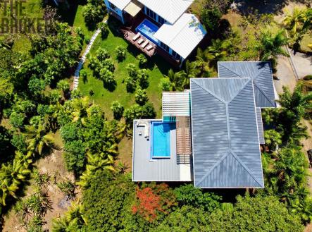 LUXURY 3BD & 3.5BT Home First Bight, Roatan