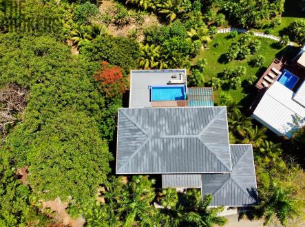 LUXURY 3BD & 3.5BT Home First Bight, Roatan