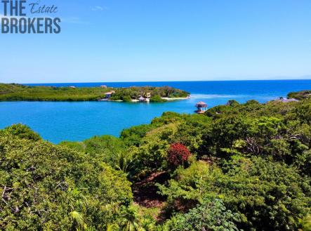 LUXURY 3BD & 3.5BT Home First Bight, Roatan