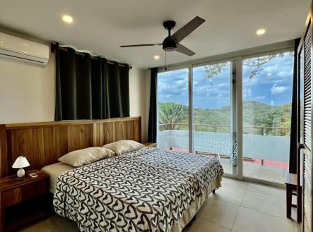The Marina Home, 5BD & 4BT Jonesville Point, Roatan