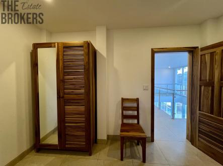 The Marina Home, 5BD & 4BT Jonesville Point, Roatan