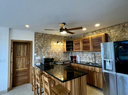 The Marina Home, 5BD & 4BT Jonesville Point, Roatan