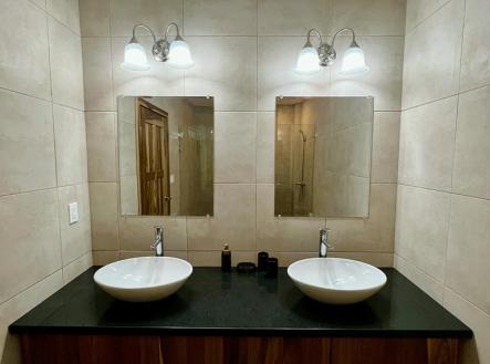 The Marina Home, 5BD & 4BT Jonesville Point, Roatan