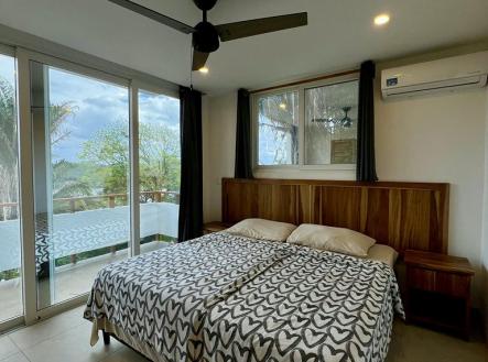 The Marina Home, 5BD & 4BT Jonesville Point, Roatan