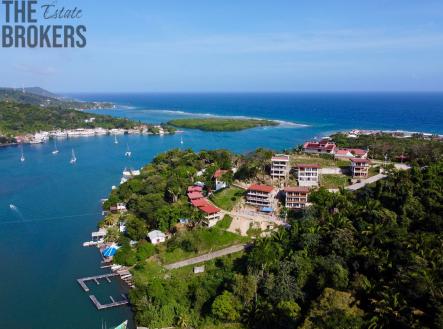 The Marina Home, 5BD & 4BT Jonesville Point, Roatan