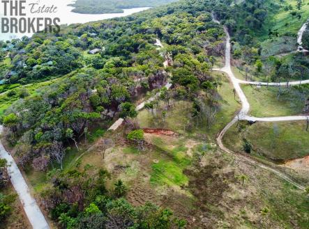 Luna Azul Lot#38, Roatan