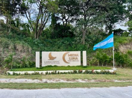 Luna Azul Lot#38, Roatan