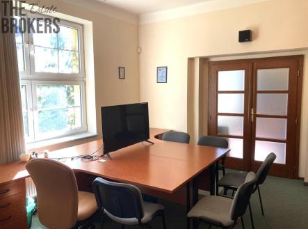 Pronájem kanceláře, 100 m² obrázek