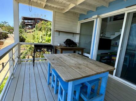 Blue House Czech Village, Roatan