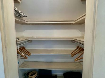 Blue House Czech Village, Roatan