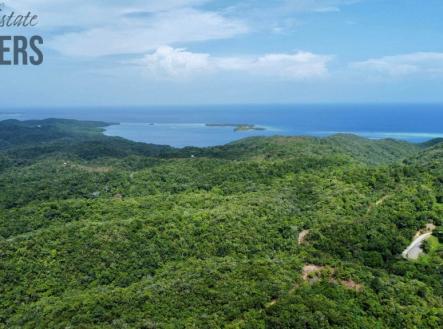 2BD&2BT Wooden Bungalow Diamond Hill Resort, Roatan