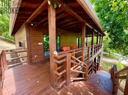 2BD&2BT Wooden Bungalow Diamond Hill Resort, Roatan