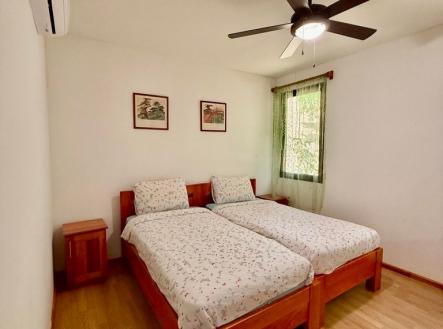2BD&2BT Wooden Bungalow Diamond Hill Resort, Roatan
