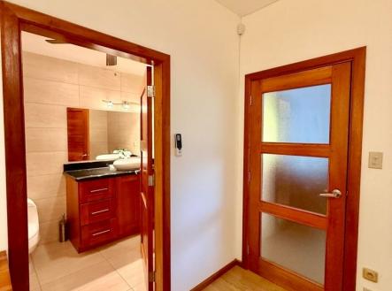 2BD&2BT Wooden Bungalow Diamond Hill Resort, Roatan