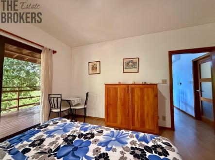 2BD&2BT Wooden Bungalow Diamond Hill Resort, Roatan