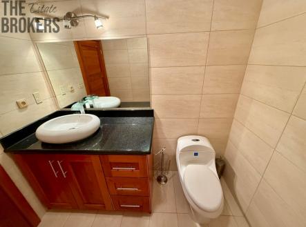 2BD&2BT Wooden Bungalow Diamond Hill Resort, Roatan