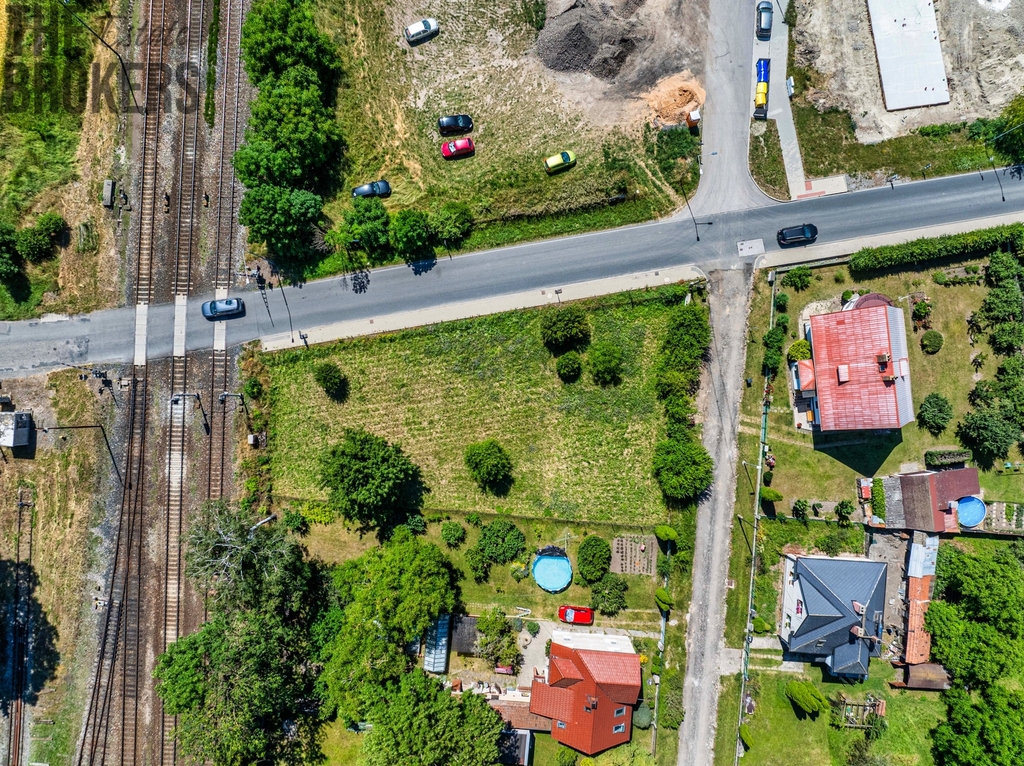 Prodej pozemku pro bydlení, 1111 m2, Dvory