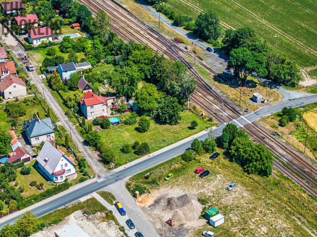 Prodej pozemku pro bydlení, 1111 m2, Dvory