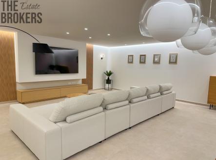interior-4.jpg