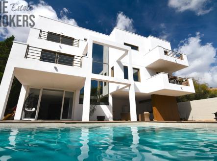 Prodej domu/vily, 305 m²