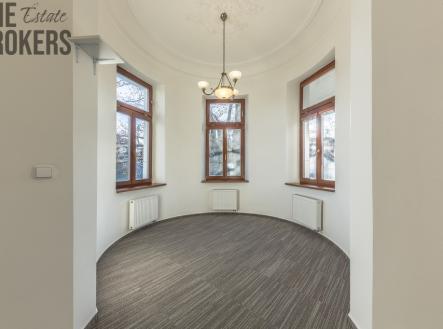 Pronájem kanceláře, 230 m²