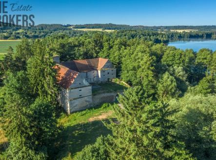 Prodej historického objektu, 7 927 m²