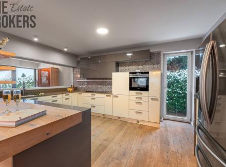 Pronájem domu/vily, 300 m²