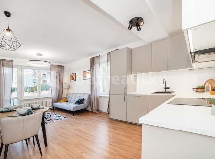 Prodej bytu, 3+kk, 58 m²