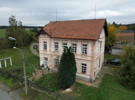 Prodej - dům/vila, 278 m²