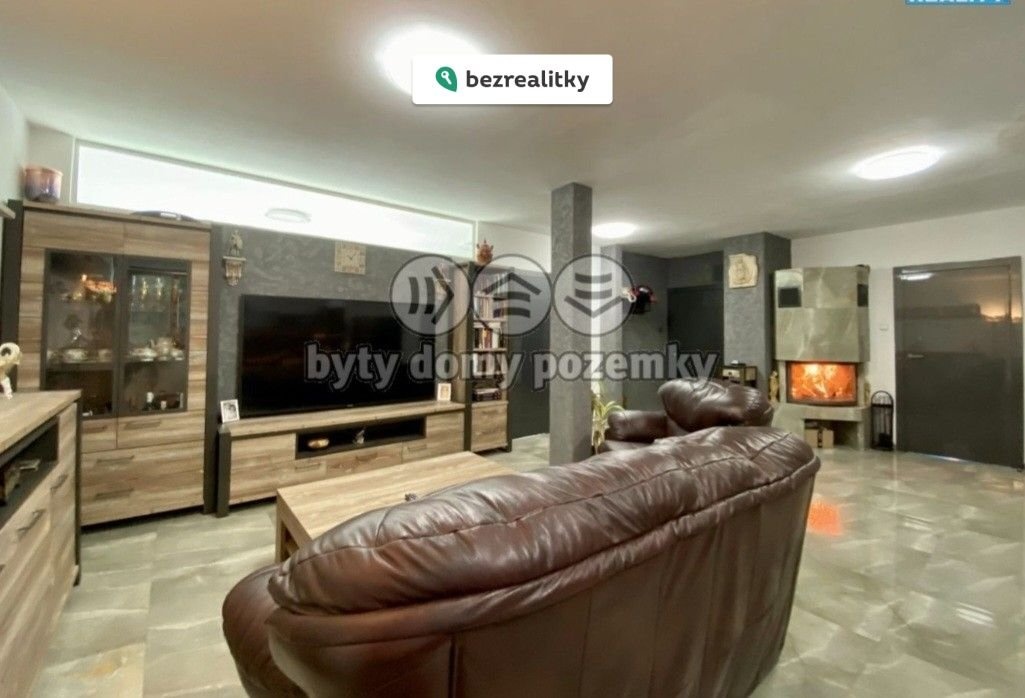 1772991898-whvambusgv-1000017820