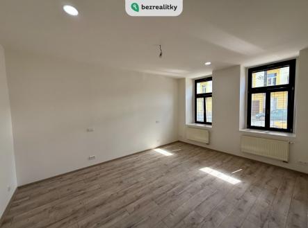 1748026483-jpncselkrq-loznice1