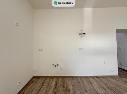 1748026483-yscdexztly-kuchyn